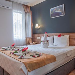 Pokój z łóżkiem king-size